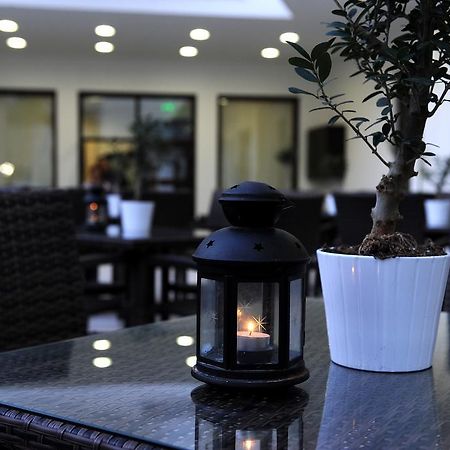 Royiatiko Hotel Nicosia Buitenkant foto